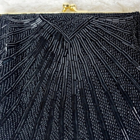 Black Beaded Shell Night/Party Handmade Small Clutch Bag - Picture 2 of 7